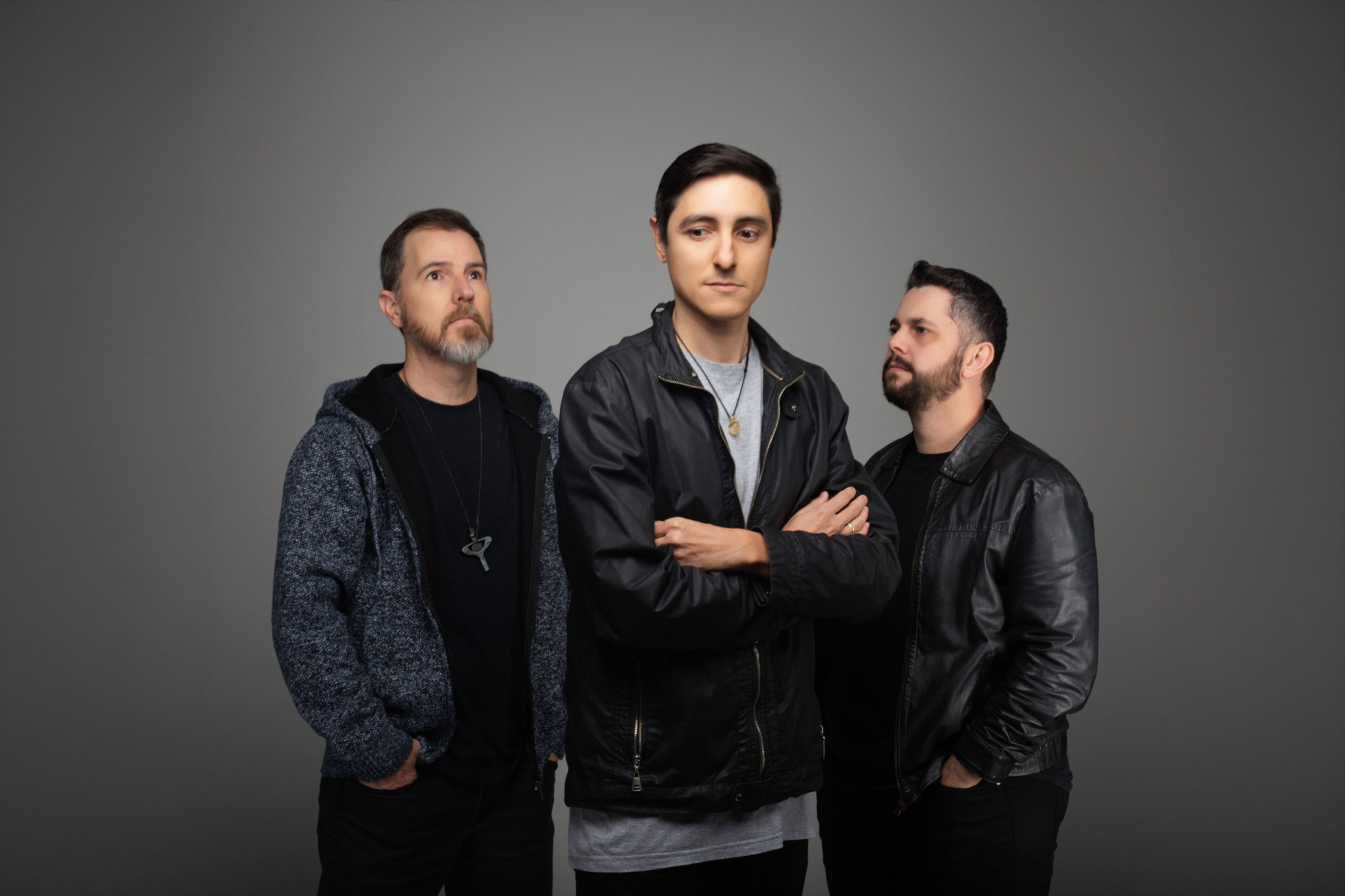 Integrantes da Sagaventura durante apresentação ao vivo